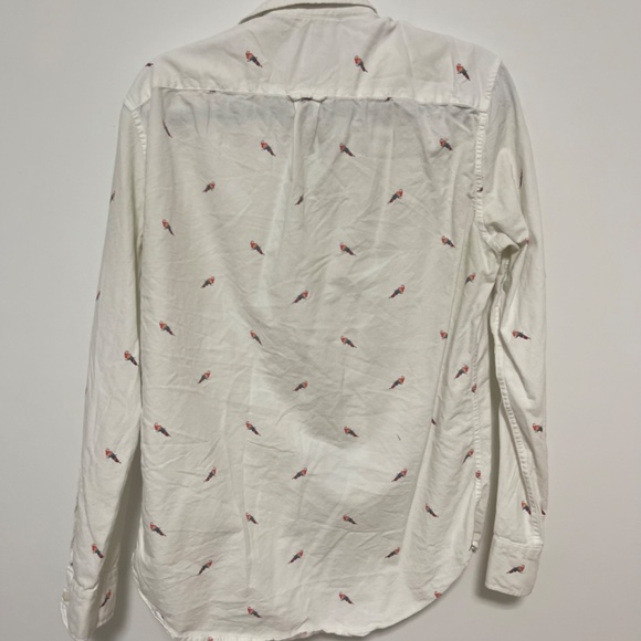 Beautiful resortwear shirt - Picture 2 of 3